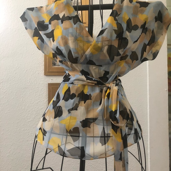 Wrap blouse size 6 multi colored - Picture 1 of 1